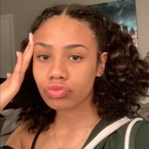 Meet your Posher, Jada